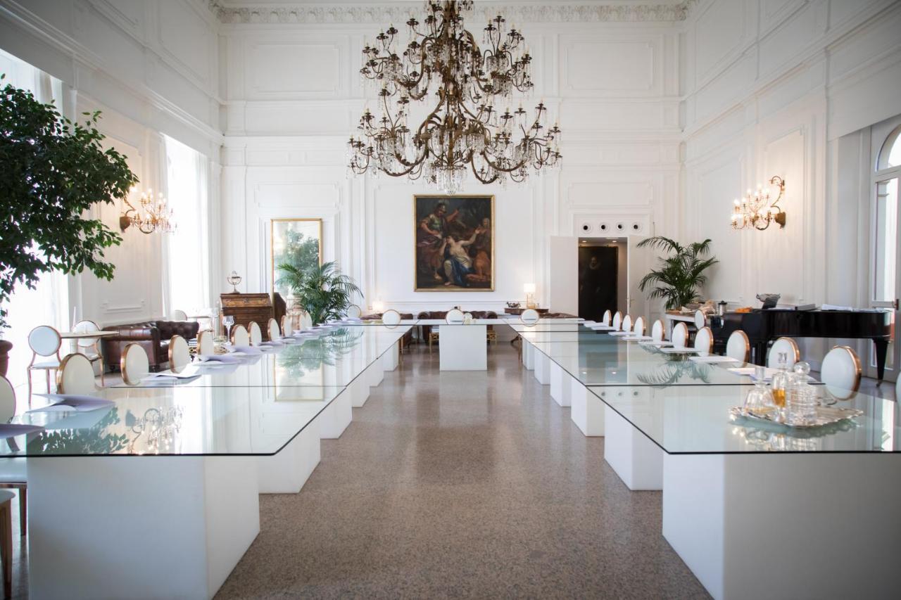 Arnaboldi Palace Pavia Luaran gambar